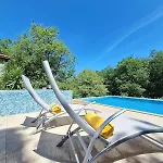 Oak Villa, Relax And Nature Casa de Férias *