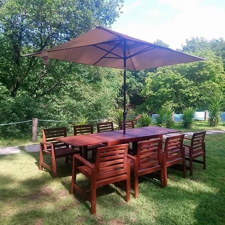 Feriehus Oak Villa, Relax And Nature